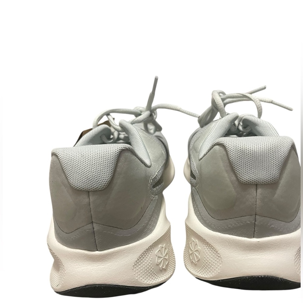 Nike Revolution 7 Wide Light Gray Sneakers - Picture 9 of 11
